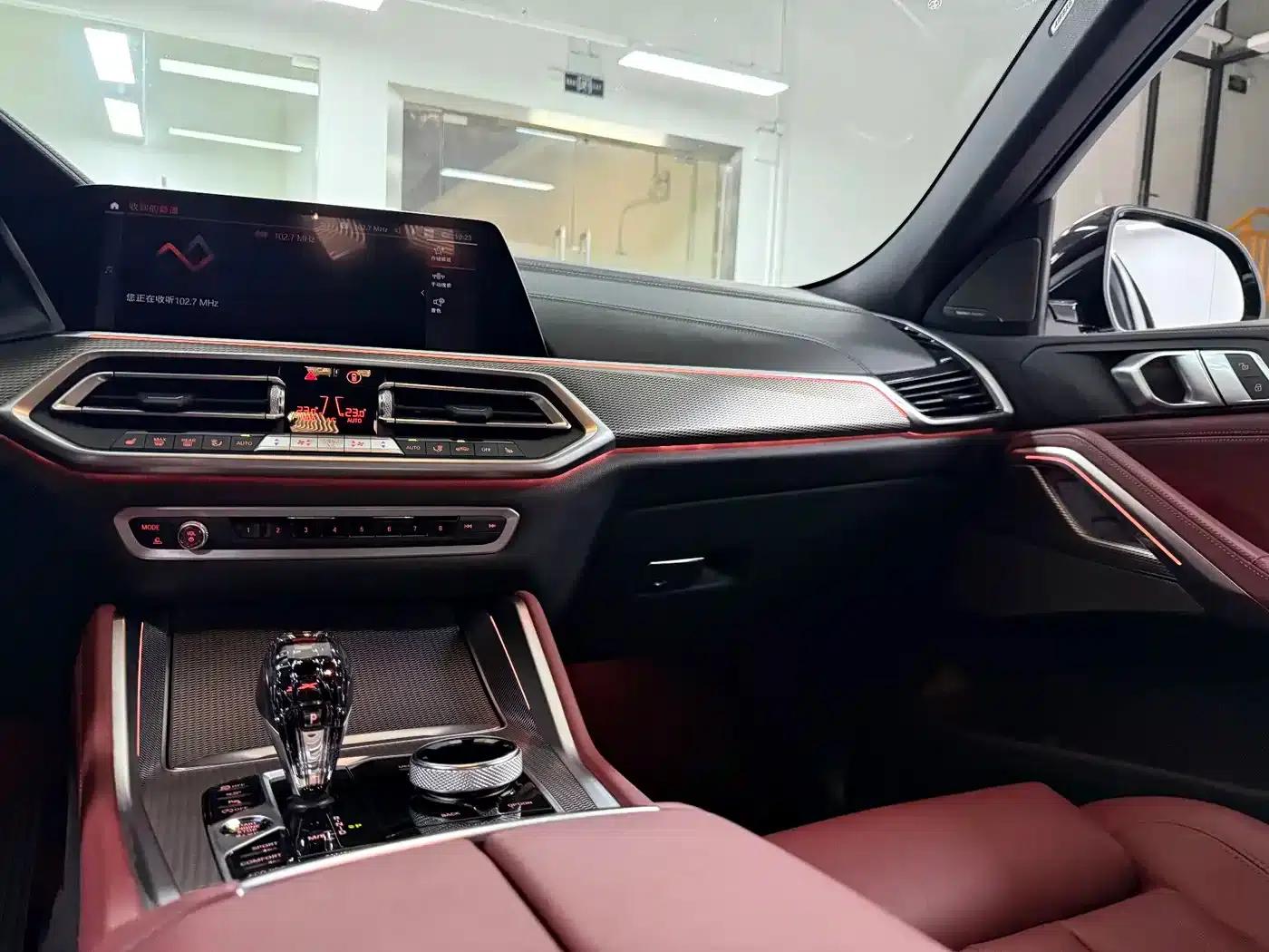 2021 BMW X6 xDrive40i M Sport Package — миниатюра 20