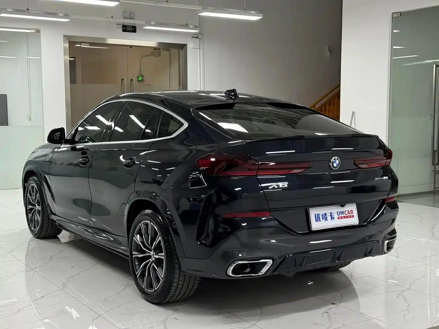 2021 BMW X6 xDrive40i M Sport Package — миниатюра 4