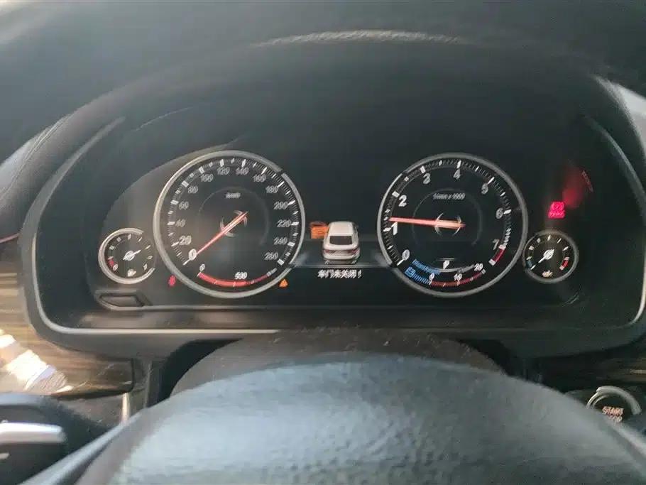 BMW X6 2015 xDrive35i Luxury — миниатюра 14