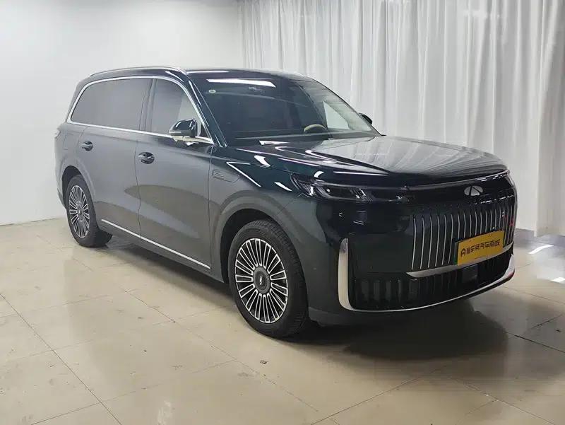Fengyun T11 2026 Model 220 Rear-Wheel Drive Boya Giant Screen Luxury Edition — миниатюра 3
