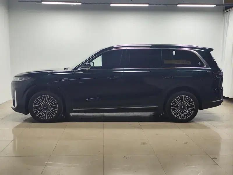 Fengyun T11 2026 Model 220 Rear-Wheel Drive Boya Giant Screen Luxury Edition — миниатюра 4