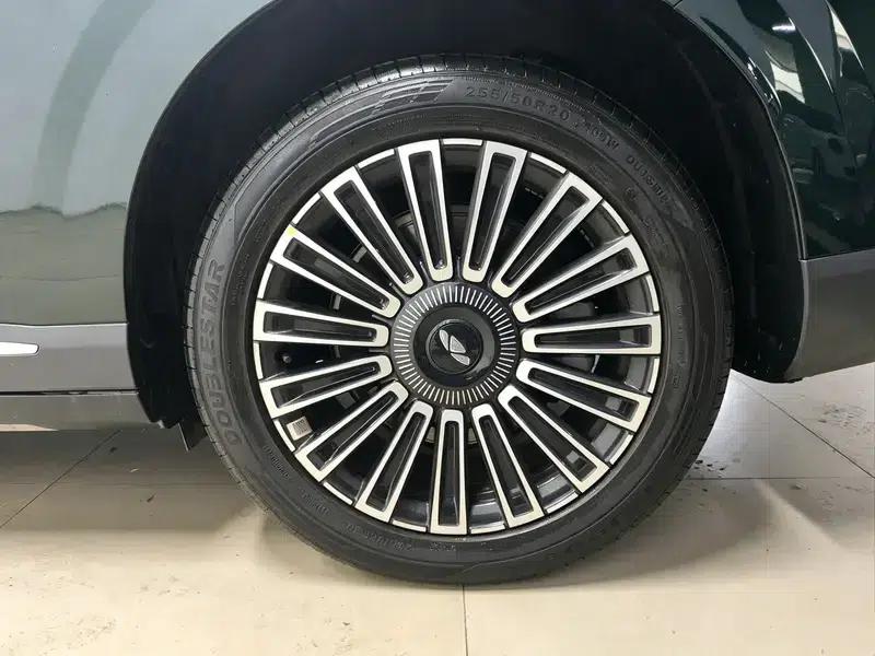 Fengyun T11 2026 Model 220 Rear-Wheel Drive Boya Giant Screen Luxury Edition — миниатюра 9