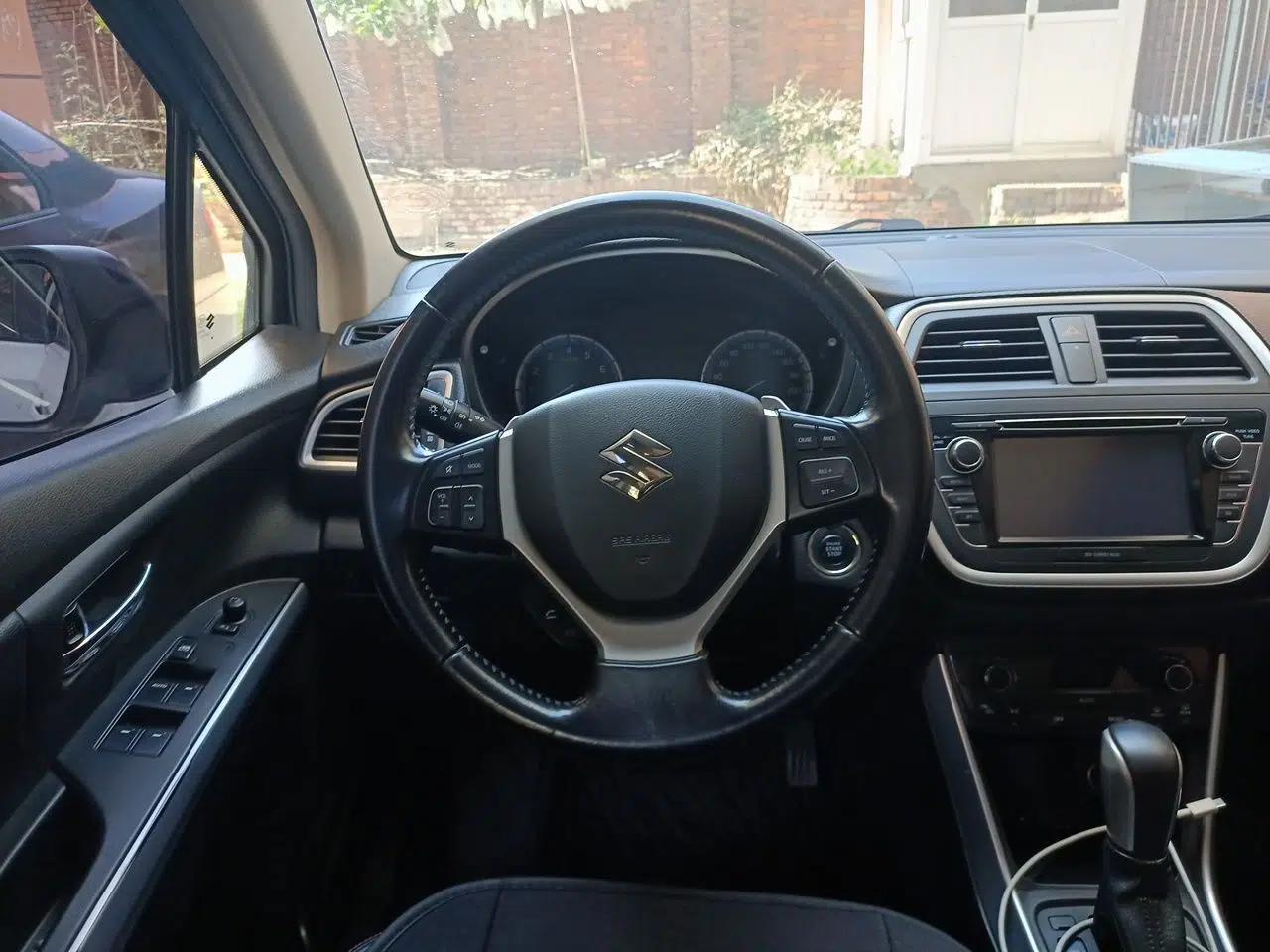 Suzuki S-Cross 2014 1.6L CVT Four-Wheel Drive Luxury Version — миниатюра 9