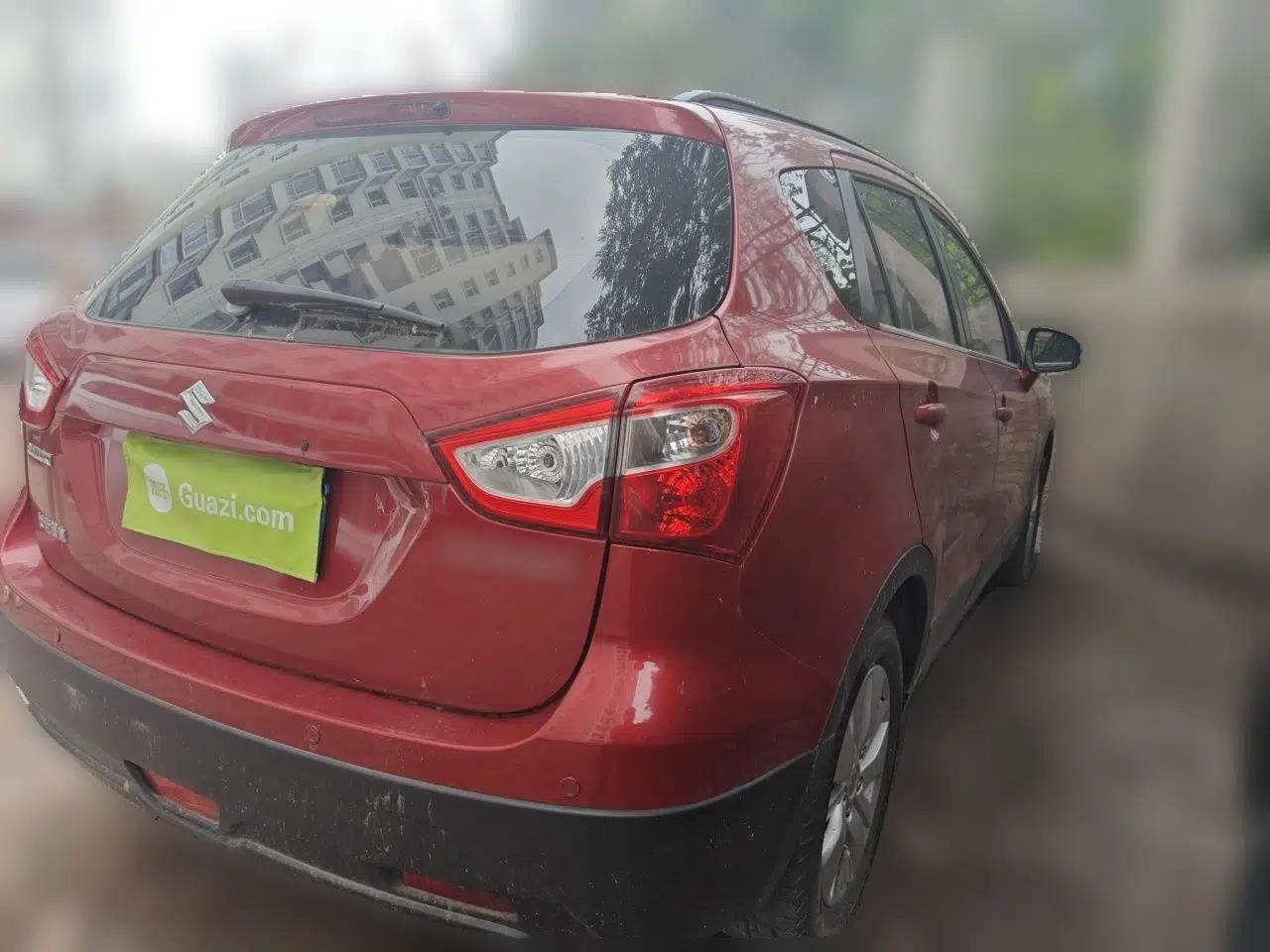Suzuki S-Cross 2014 1.6L CVT Two-Wheel Drive Entry Model — миниатюра 4