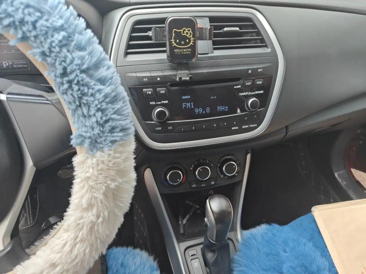 Suzuki S-Cross 2014 1.6L CVT Two-Wheel Drive Entry Model — миниатюра 10