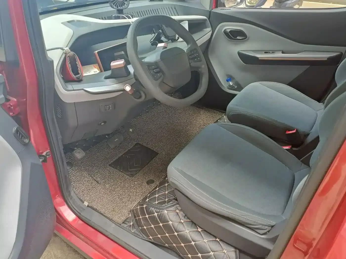 Baojun E200 2019 Model 250KM Smart Edition — миниатюра 4