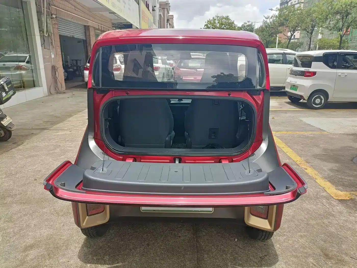 Baojun E200 2019 Model 250KM Smart Edition — миниатюра 7