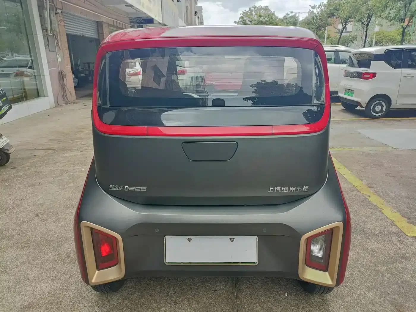 Baojun E200 2019 Model 250KM Smart Edition — миниатюра 10