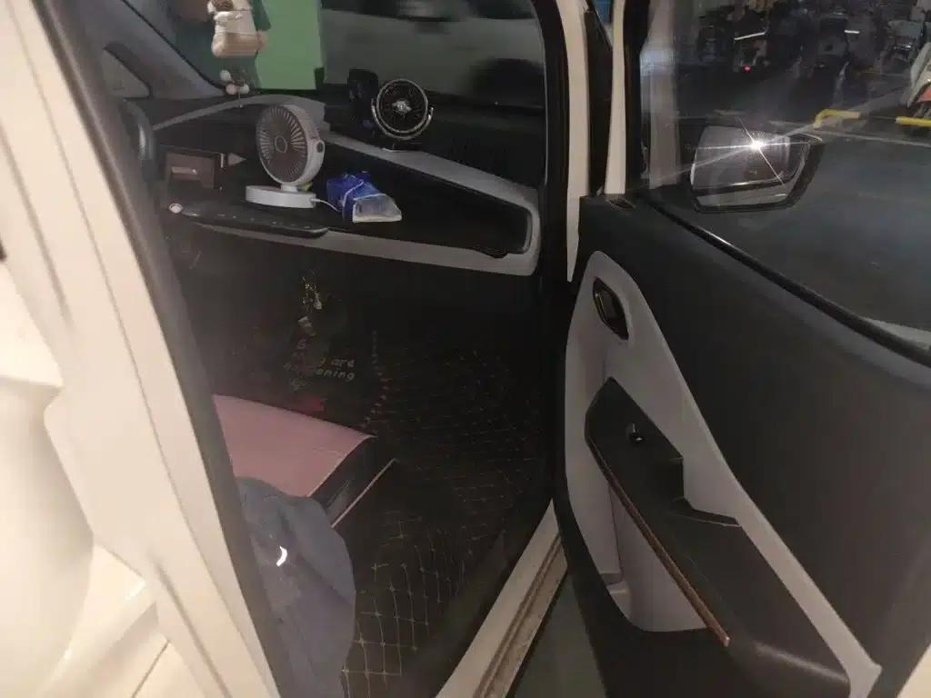Baojun E200 2020 Model 305KM Smart Edition — миниатюра 22