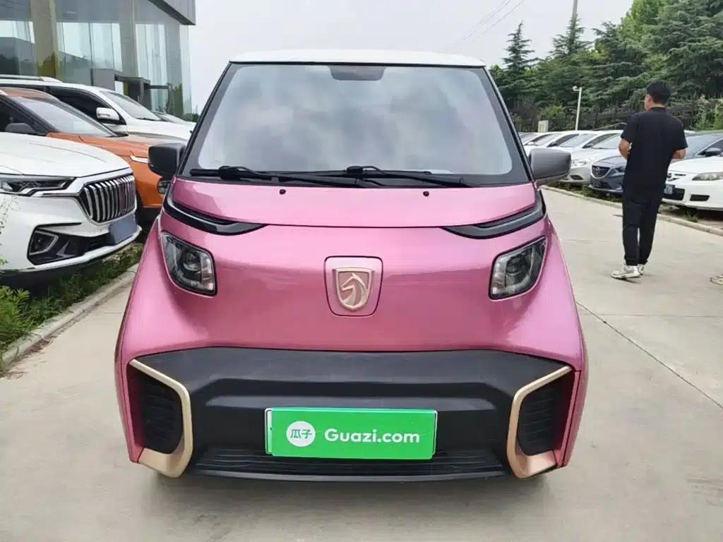 Baojun E200 2019 Model 250KM Smart Edition — миниатюра 3