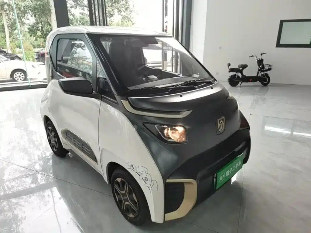 Baojun E200 2019 Model 250KM Smart Edition — миниатюра 4