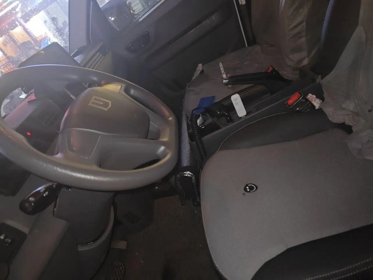 Farizon Xingxiang V 2024 Star Enjoy V6E Feature Edition Zhixin 46.08 kWh — миниатюра 15