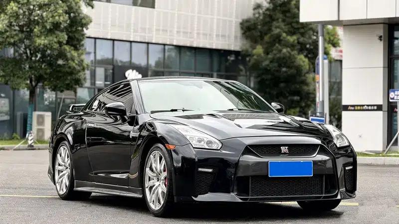 2010 Nissan GT-R 3.8T Premium Edition — миниатюра 3