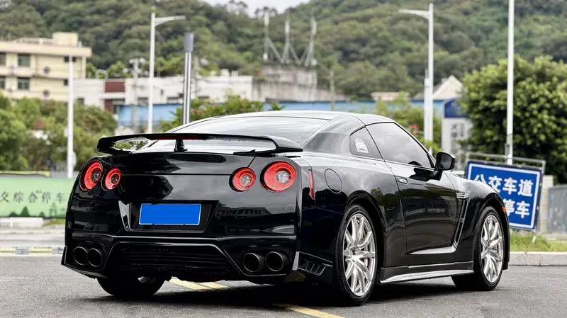 2010 Nissan GT-R 3.8T Premium Edition — миниатюра 6