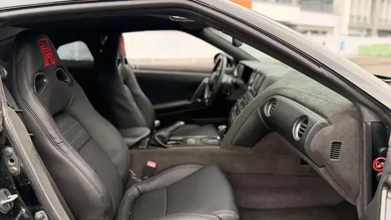 2010 Nissan GT-R 3.8T Premium Edition — миниатюра 10