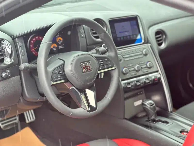 2012 Nissan GT-R 3.8T Premium Edition — миниатюра 19