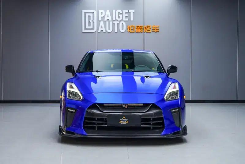 2014 Nissan GT-R 3.8T Premium Edition with black interior — миниатюра 2
