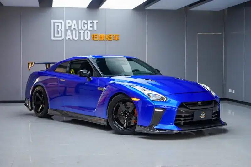 2014 Nissan GT-R 3.8T Premium Edition with black interior — миниатюра 3