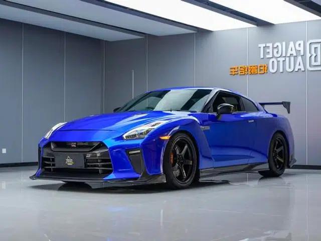 2014 Nissan GT-R 3.8T Premium Edition with black interior