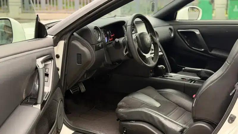 2012 Nissan GT-R 3.8T Premium Edition — миниатюра 12