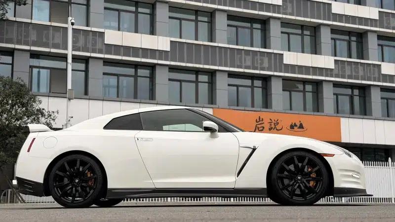 2012 Nissan GT-R 3.8T Premium Edition — миниатюра 7