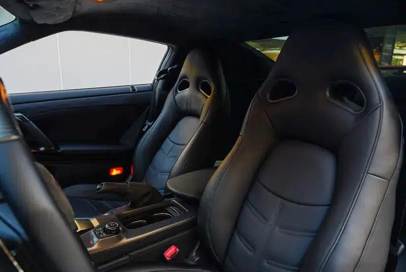 2017 Nissan GT-R 3.8T Flagship Edition — миниатюра 16