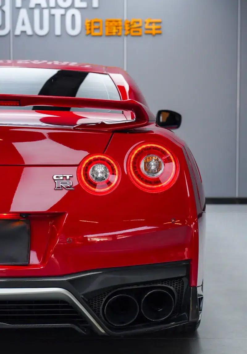 2017 Nissan GT-R 3.8T Flagship Edition — миниатюра 6