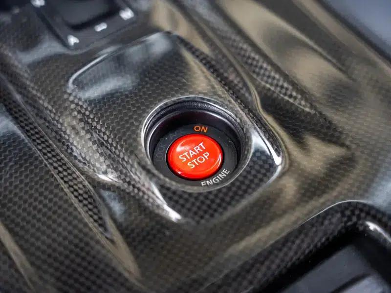 2012 Nissan GT-R 3.8T Premium Edition — миниатюра 12