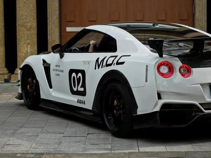 2012 Nissan GT-R 3.8T Premium Edition — миниатюра 17