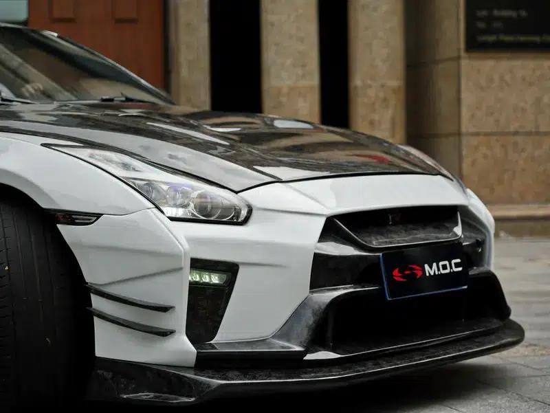 2012 Nissan GT-R 3.8T Premium Edition — миниатюра 8