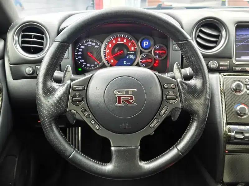 2012 Nissan GT-R 3.8T Premium Edition — миниатюра 9