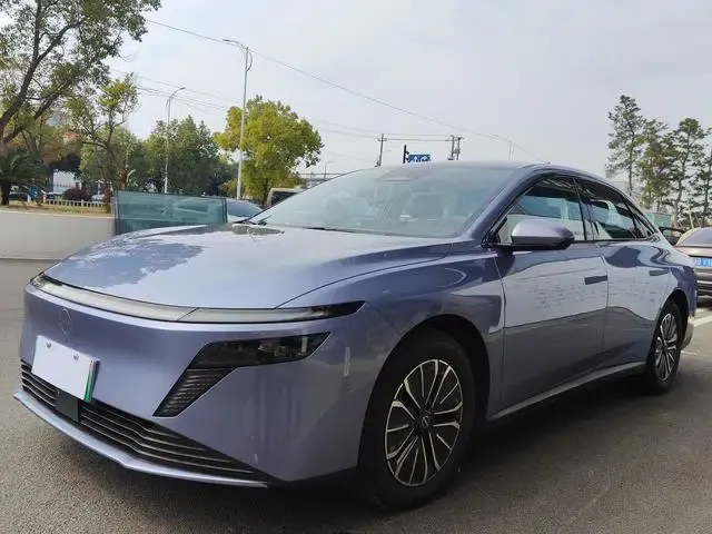 Nissan N6 2026 180 Max