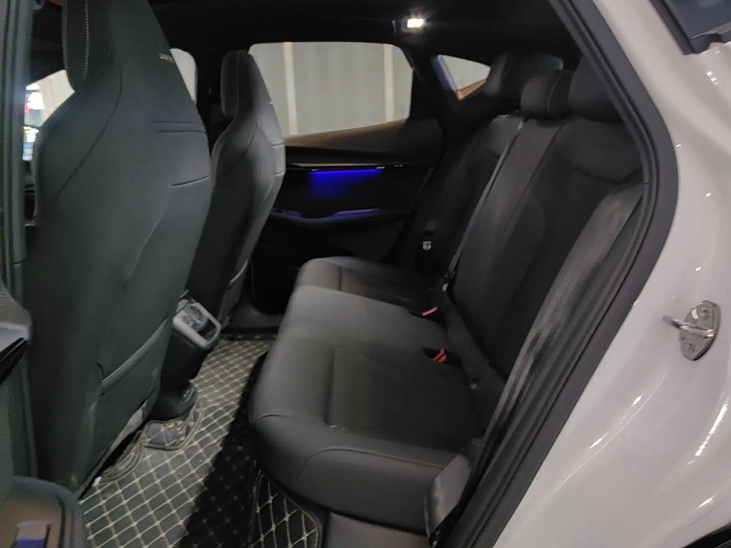 Volkswagen ID.UNYX 2025 Pure Model — миниатюра 25