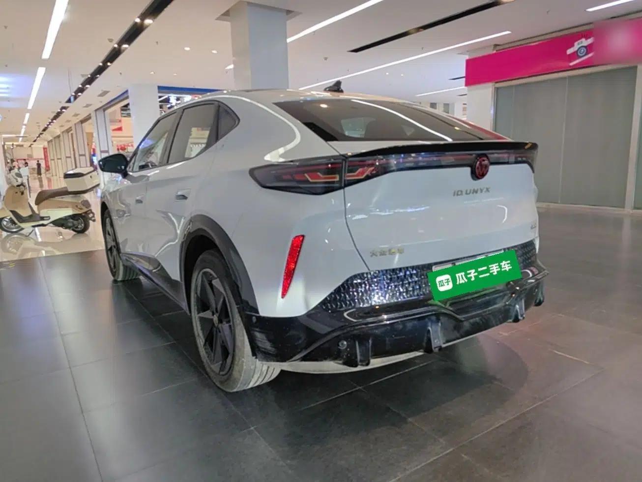 Volkswagen ID.UNYX 2025 Pure Model — миниатюра 4