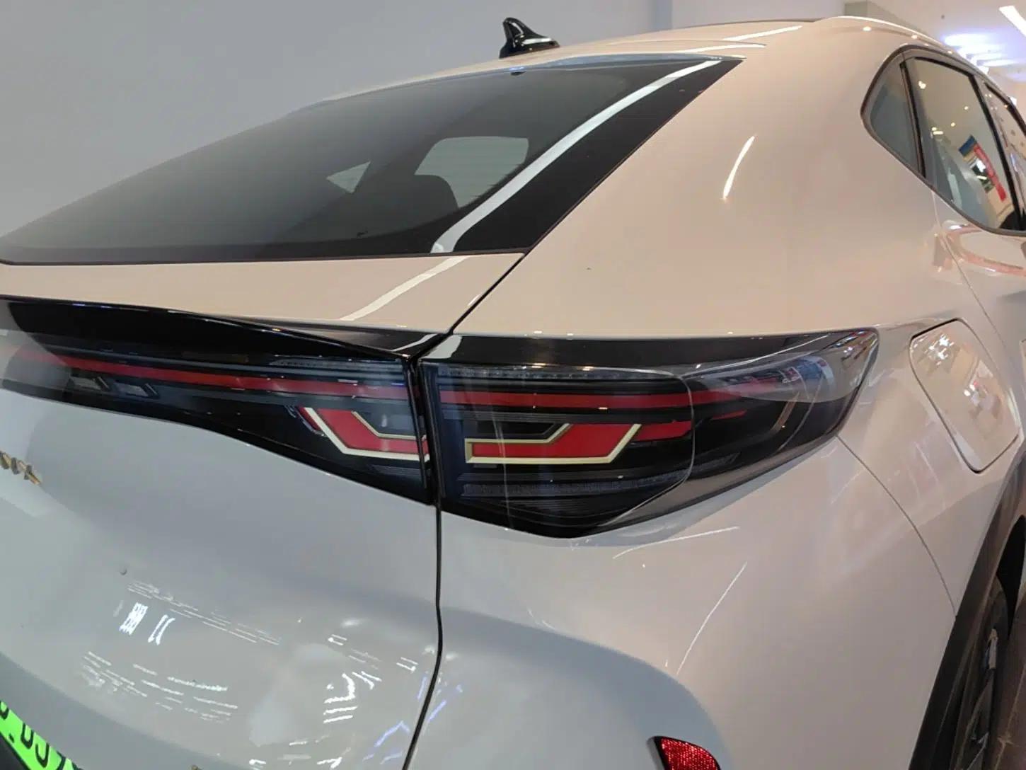 Volkswagen ID.UNYX 2025 Pure Model — миниатюра 9