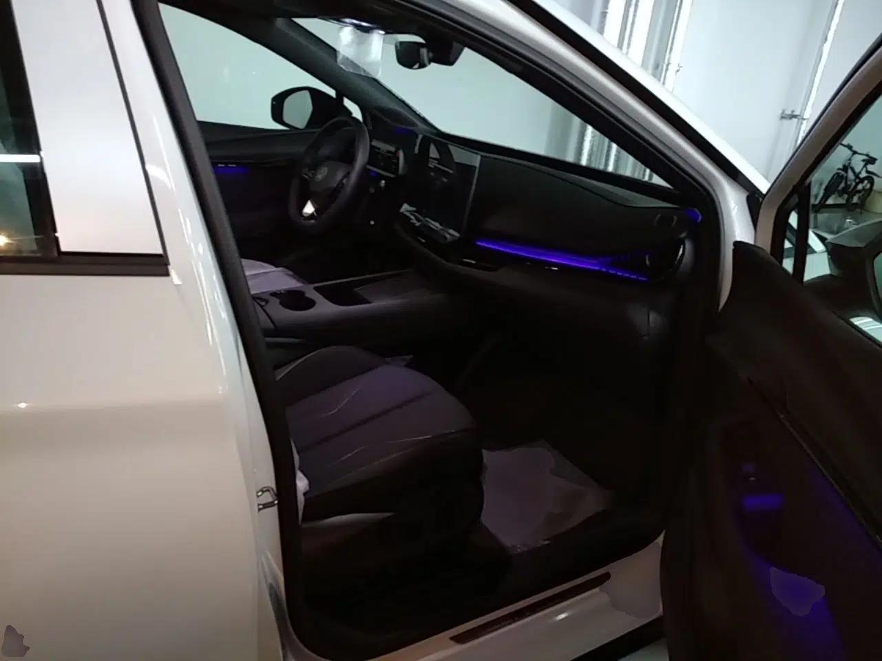 Volkswagen ID.UNYX 2025 Pure Model — миниатюра 19