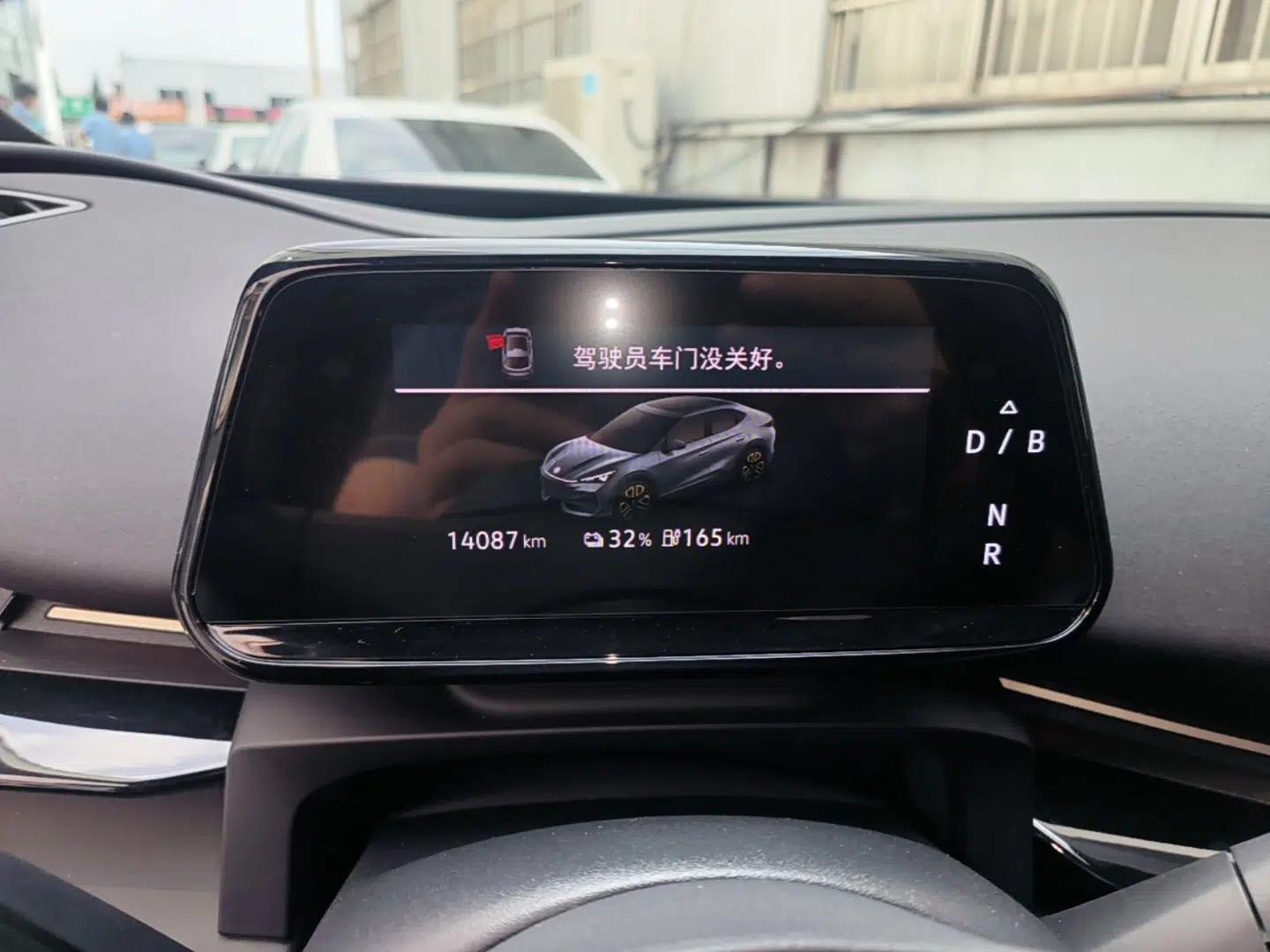 Volkswagen ID.UNYX 2024 Revised Pro Long-Range Version — миниатюра 14