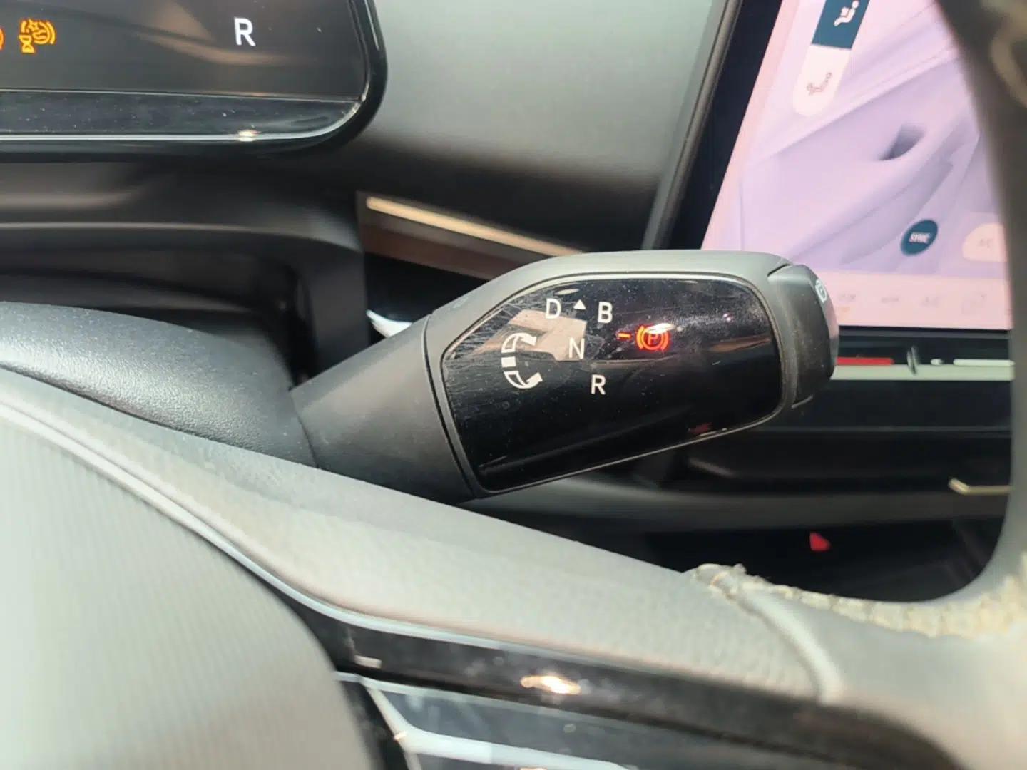 Volkswagen ID.UNYX 2024 Revised Pro Long-Range Version — миниатюра 16