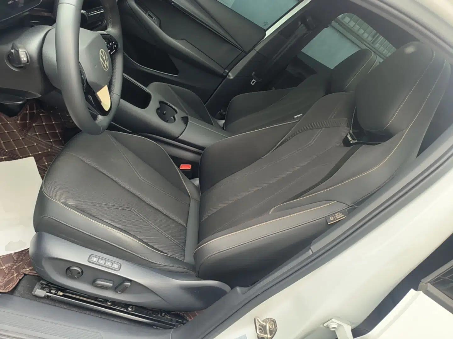 Volkswagen ID.UNYX 2024 Revised Pro Long-Range Version — миниатюра 17