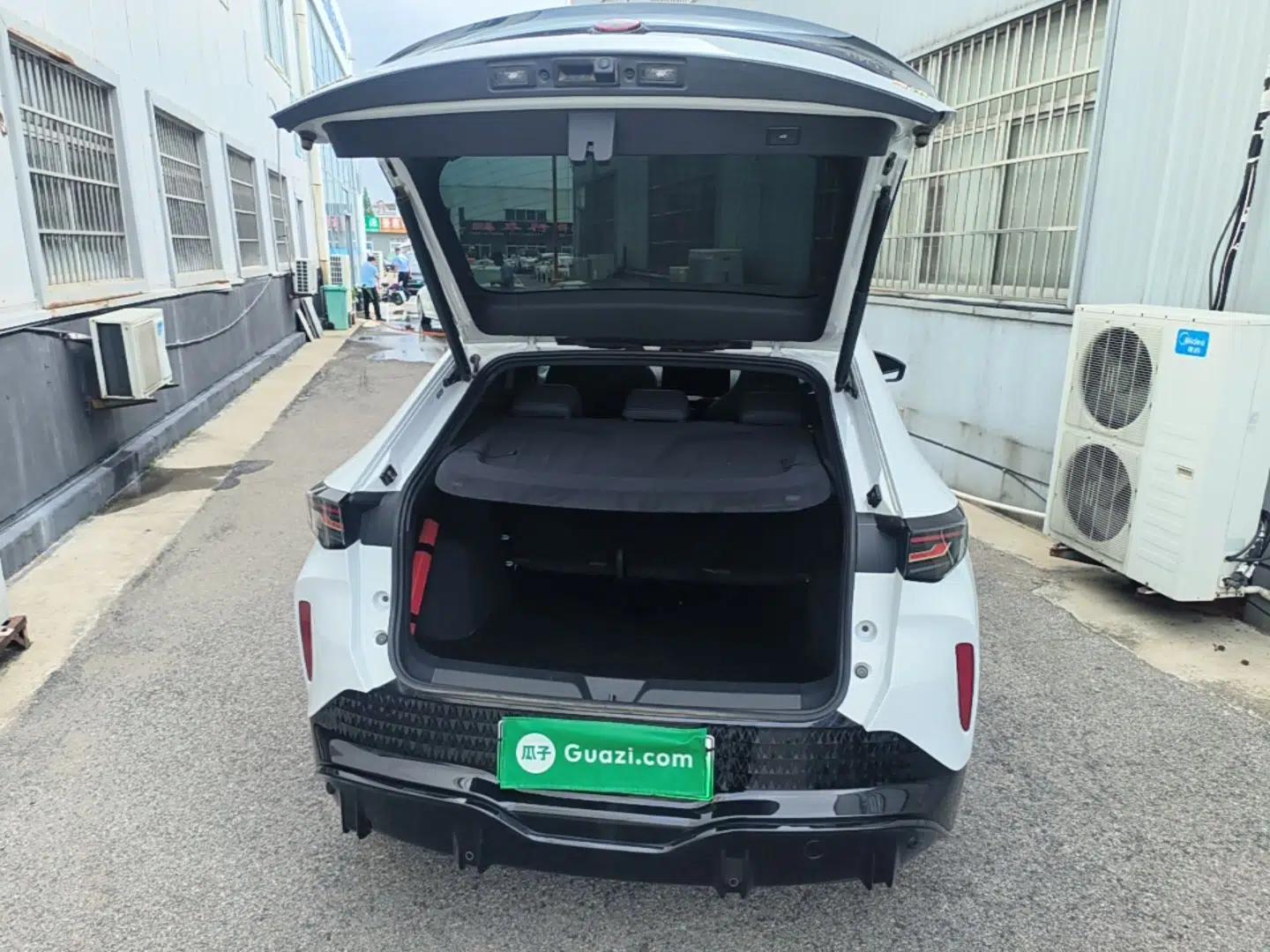 Volkswagen ID.UNYX 2024 Revised Pro Long-Range Version — миниатюра 22