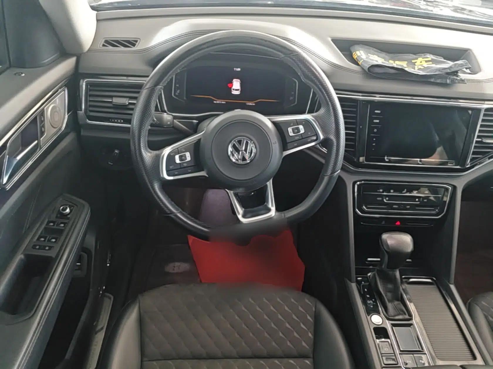 Volkswagen Teramont X 2020 Facelifted 330TSI Two-Wheel-Drive Luxury Edition — миниатюра 13