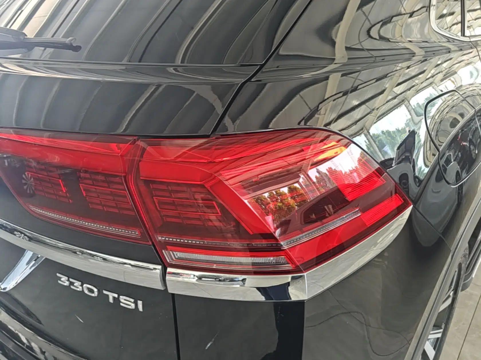 Volkswagen Teramont X 2020 Facelifted 330TSI Two-Wheel-Drive Luxury Edition — миниатюра 9