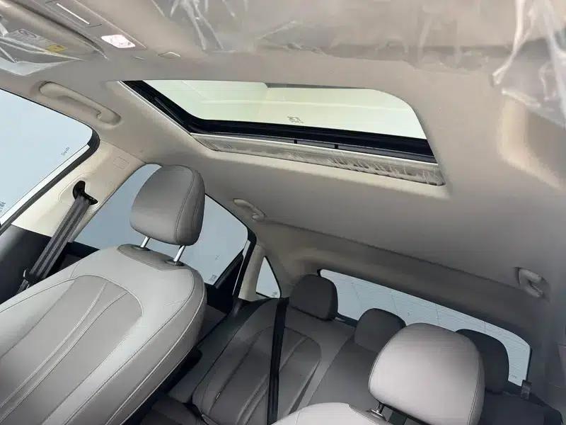 Roewe D6 2025 450km Premium Edition — миниатюра 19