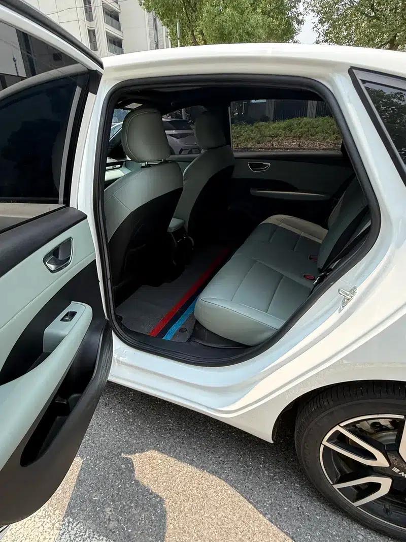 Roewe D6 2025 520km Comfort Edition — миниатюра 11