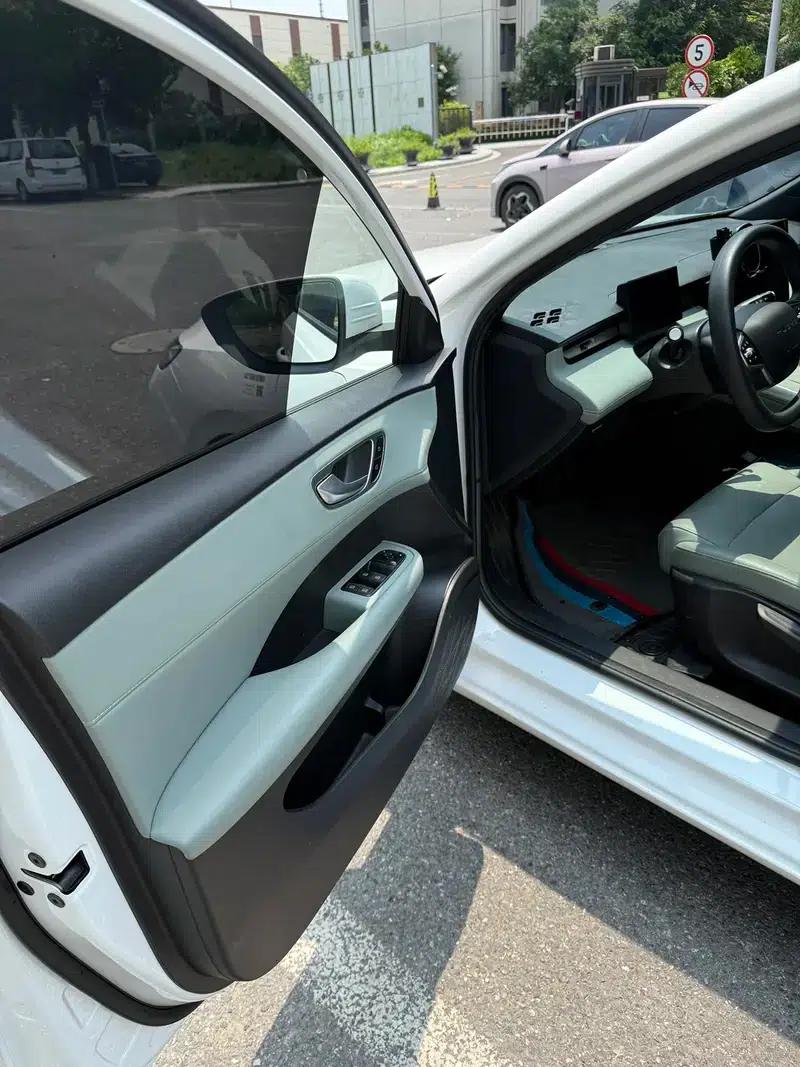 Roewe D6 2025 520km Comfort Edition — миниатюра 10