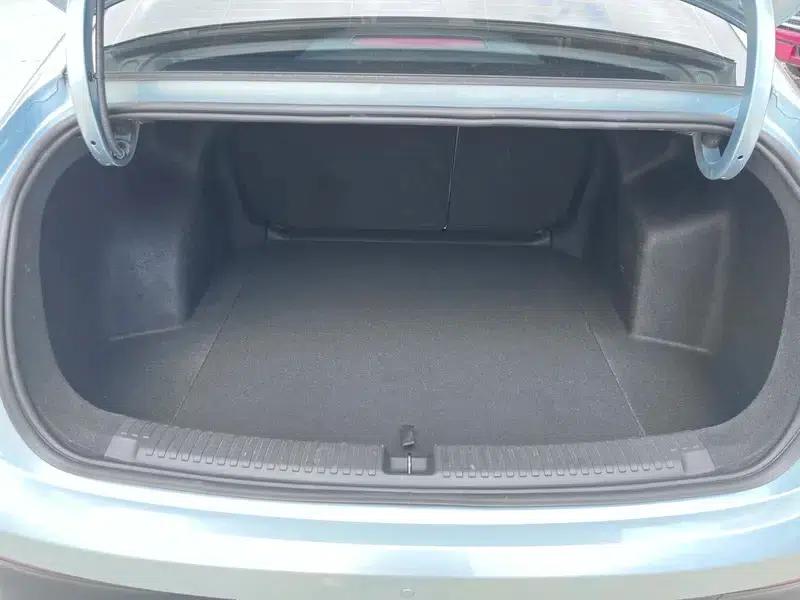 Roewe D6 2025 520km Smart Edition — миниатюра 16