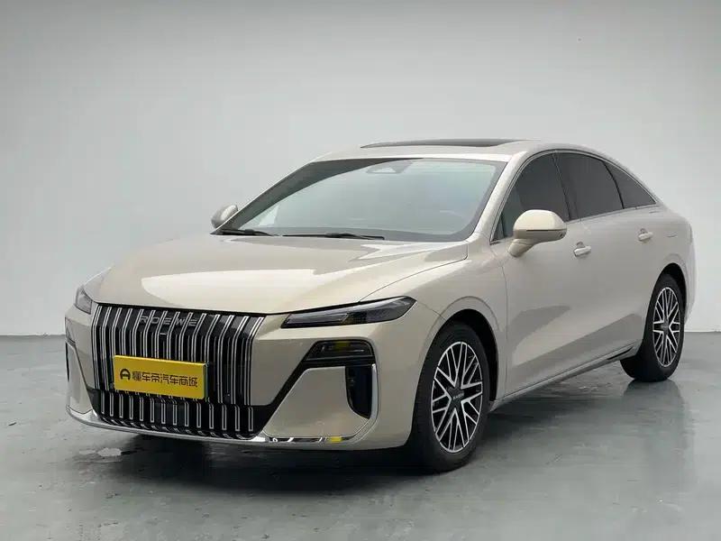 Roewe M7 DMH 2025 160km Enjoy Edition — миниатюра 1