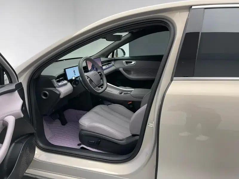 Roewe M7 DMH 2025 160km Enjoy Edition — миниатюра 17