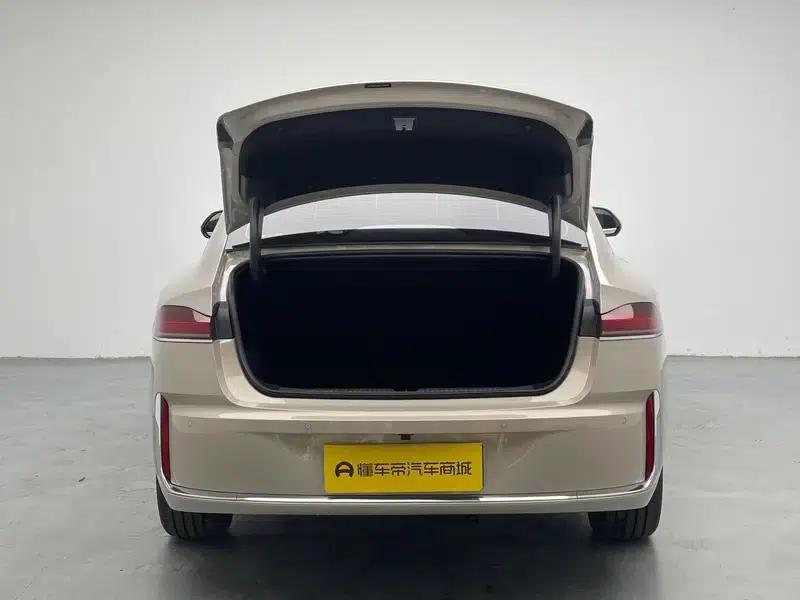 Roewe M7 DMH 2025 160km Enjoy Edition — миниатюра 20