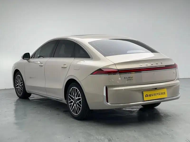 Roewe M7 DMH 2025 160km Enjoy Edition — миниатюра 5